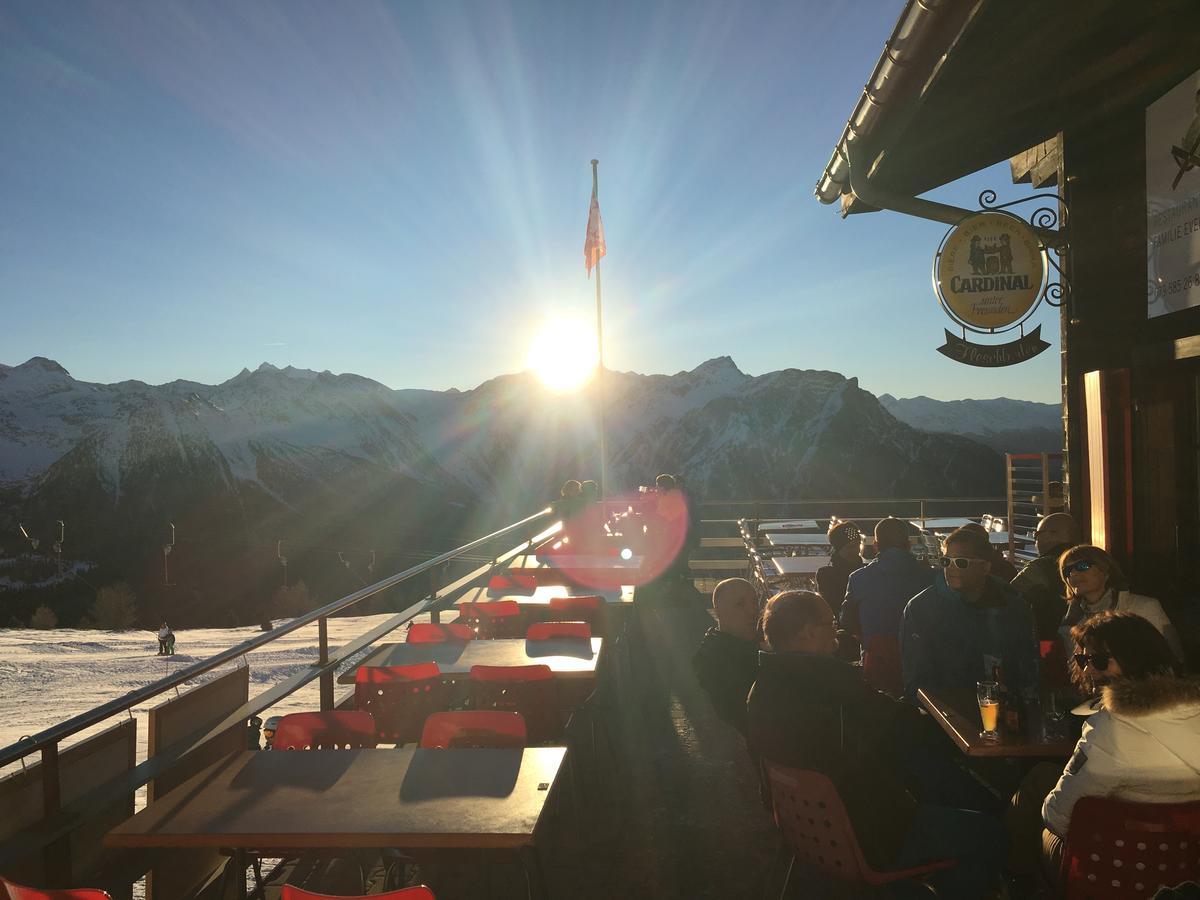 Hostel Restaurant Fleschboden Rosswald Zewnętrze zdjęcie